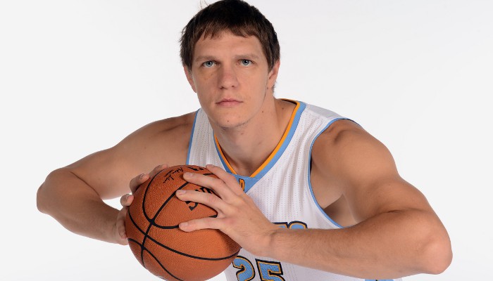 NBA: Mozgov, el pívot que buscaban los Cavs