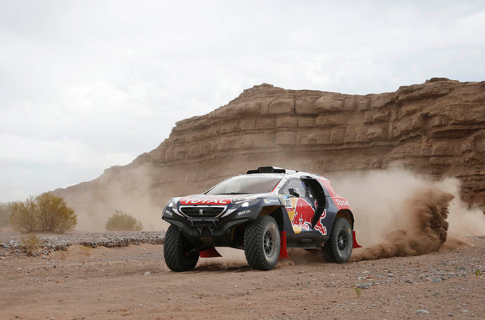 Stephane Peterhansel con Peugeot