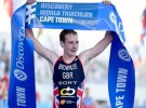 Alistair Brownlee gana en Ciudad del Cabo la cuarta prueba de las Series Mundiales 2015