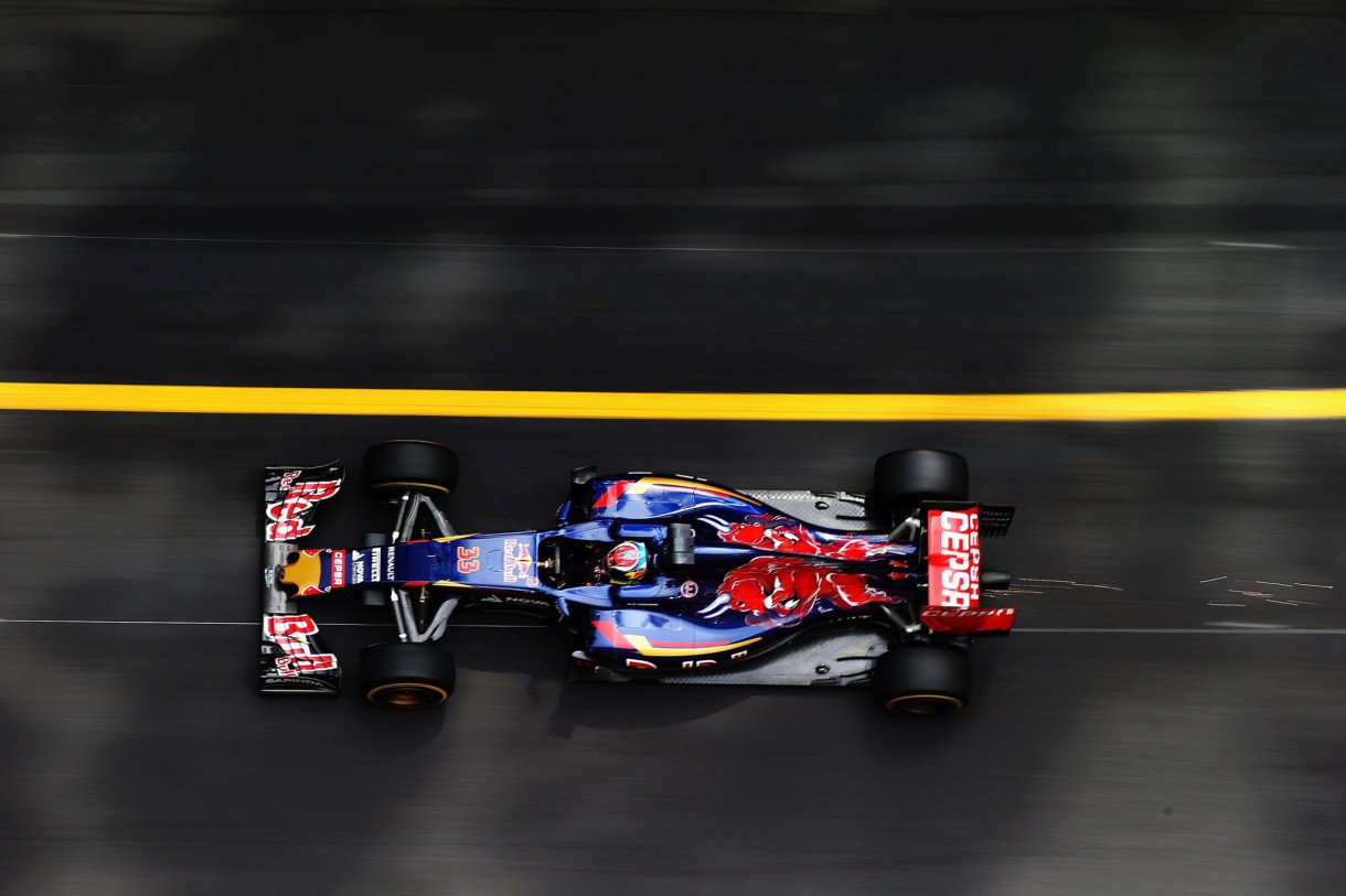 GP de Mónaco 2015 de Fórmula 1: Rosberg gana por delante de Vettel y Hamilton, punto para Sainz y abandono de Alonso