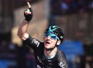 Giro de Italia 2015: Elia Viviani gana al sprint en Génova la segunda etapa