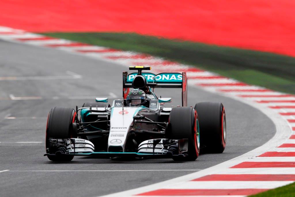 GP de Austria 2015 de Fórmula 1: Rosberg gana por delante de Hamilton, abandonos de Alonso y Sainz