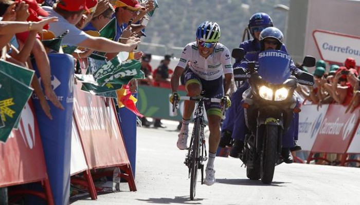 Vuelta a España 2015: Chaves repite victoria y recupera el liderato