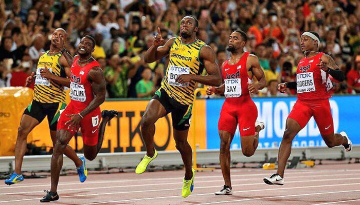Usain Bolt batió a Gatlin en la final de los 100 metros