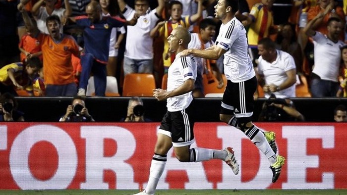 Champions League 2015-2016: el Valencia se lleva un 3-1 que le acerca a la fase de grupos