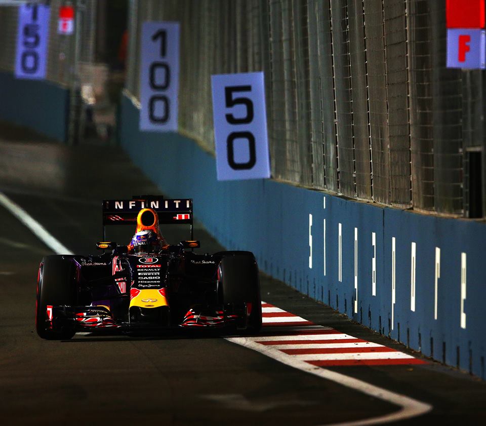 GP de Singapur 2015 de Fórmula 1: victoria de Vettel, Sainz 9º, abandonos de Alonso y Hamilton