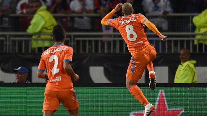 Con gol de Feghouli el Valencia ganó en Lyon