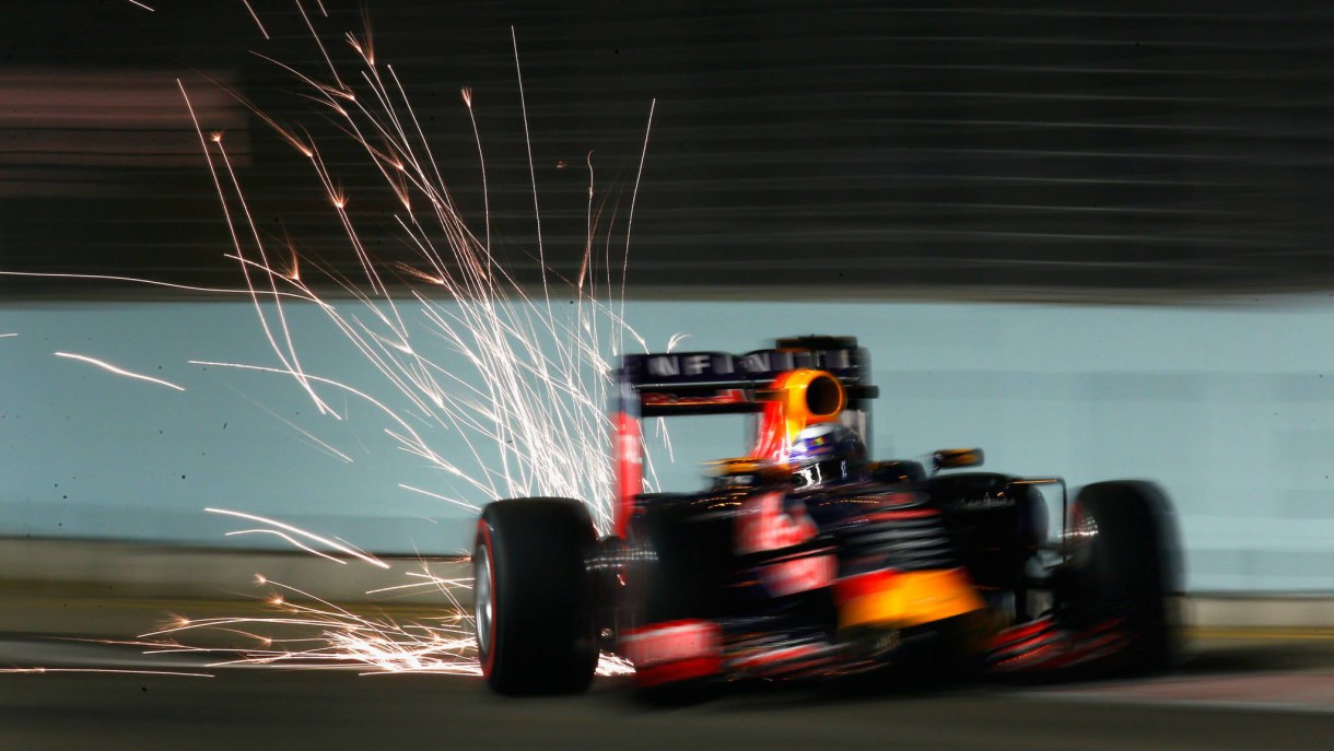 GP de Singapur 2015 de Fórmula 1: Vettel consigue la pole, Alonso 12º y Sainz 14º