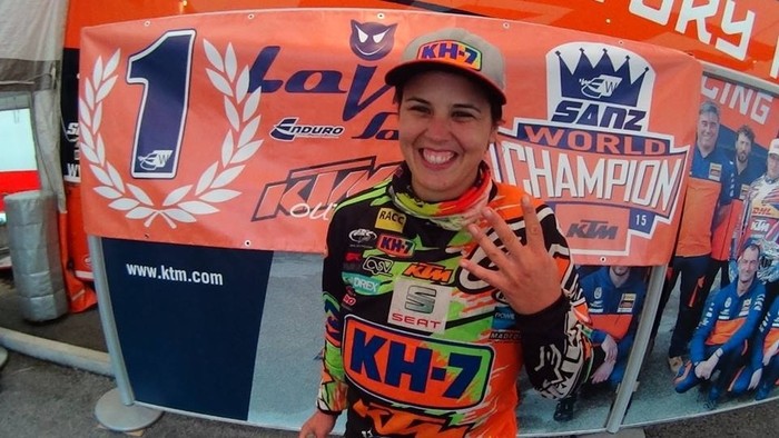 Laia Sanz conquista su cuarto mundial de enduro