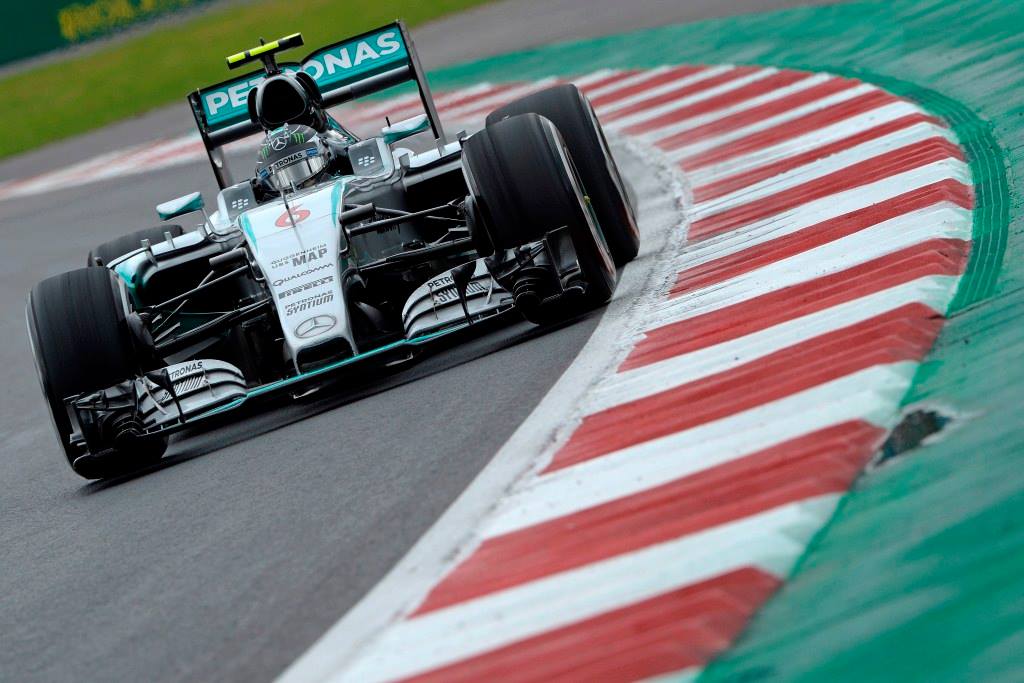 GP de México 2015 de Fórmula 1: Rosberg consigue la pole, Carlos Sainz 11º