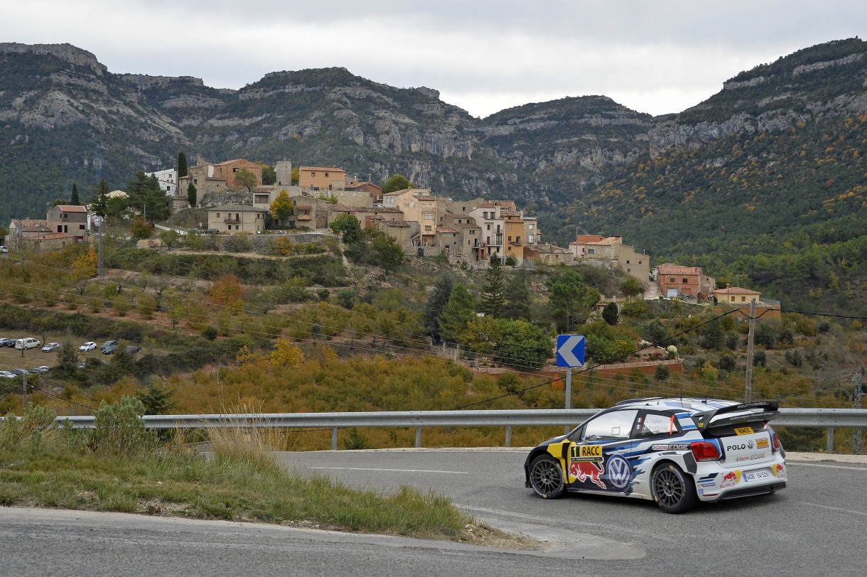 Rally de España-Catalunya 2015: Ogier se acerca a la victoria, Dani Sordo sigue 4º