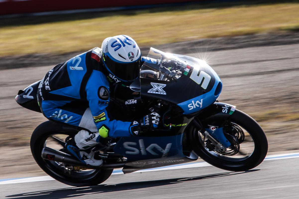 GP de Japón de Motociclismo 2015: Fenati, Lorenzo y Zarco marcan las poles