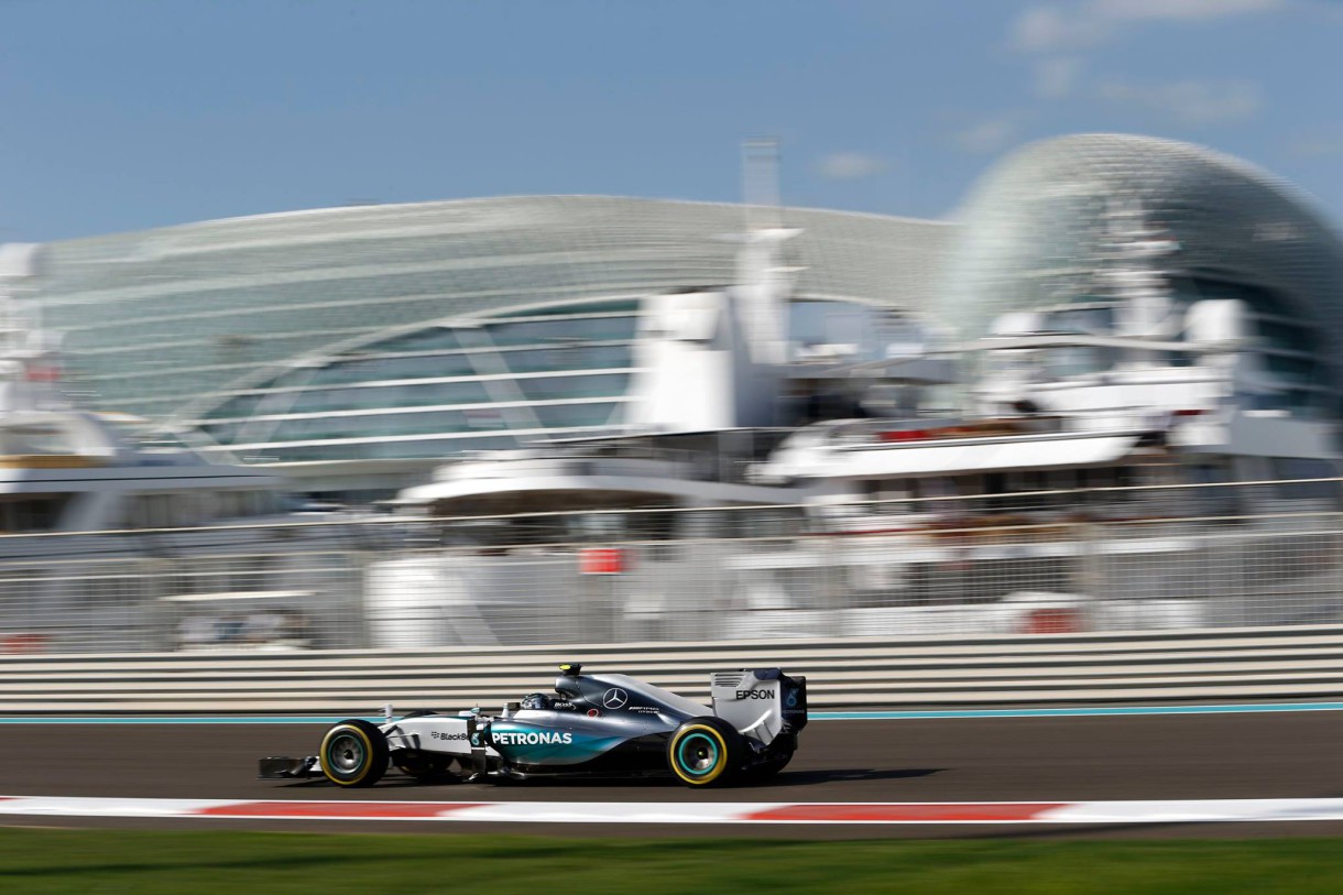 GP de Abu Dhabi 2015 de Fórmula 1: Nico Rosberg logra la pole, Sainz 10º