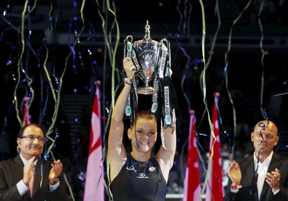 Masters de Singapur 2015: Radwanska campeona en individuales, Muguruza y Suárez subcampeonas en dobles