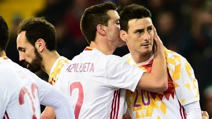 España empata ante Italia con gol de Aduriz y partidazo de De Gea