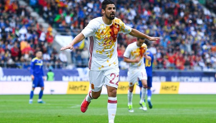 Nolito se gana el puesto en la Euro con sus goles ante Bosnia