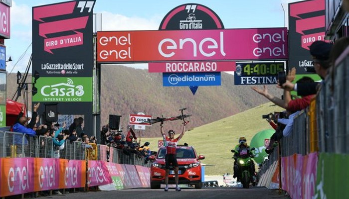 Giro de Italia 2016: victoria de Wellens en el primer final en alto