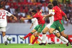 Un gol de Nuno Gomes nos dejó fuera de la Euro 2004