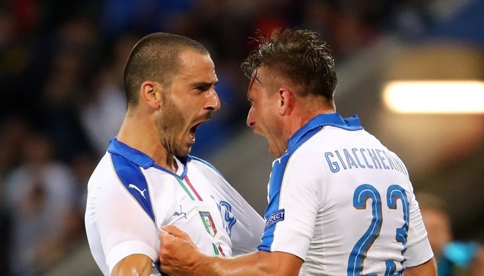 Giaccherini celebra el gol con el que se adelantó Italia