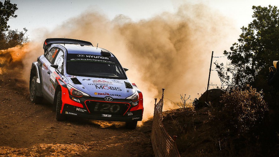 Rally de Italia-Cerdeña 2016: victoria para Thierry Neuville con Hyundai, Dani Sordo 4º