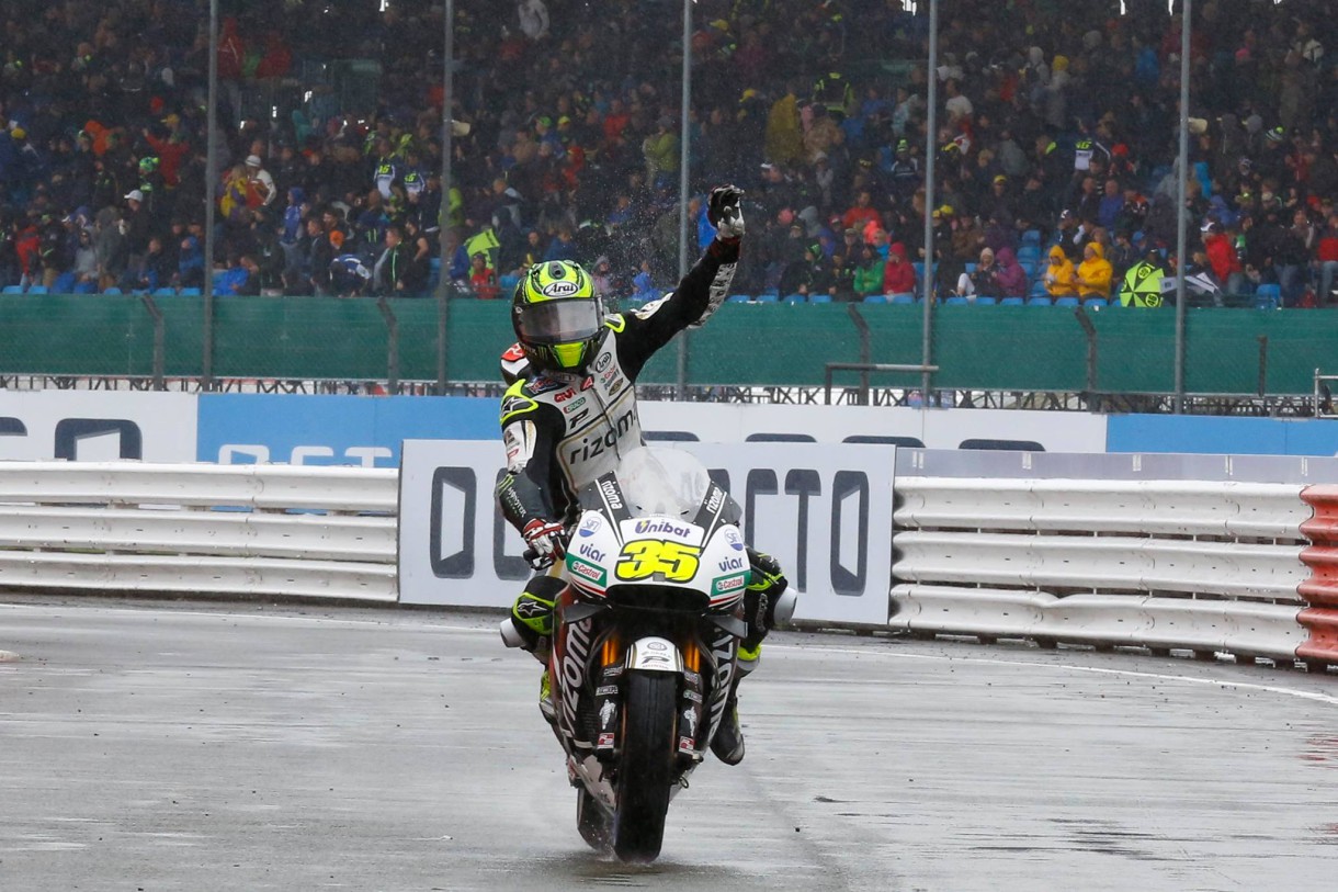 GP de la Gran Bretaña de Motociclismo 2016: Crutchlow, Lowes y Bagnaia logran las poles