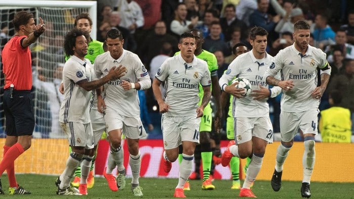 El Real Madrid salvó el partido en el descuento