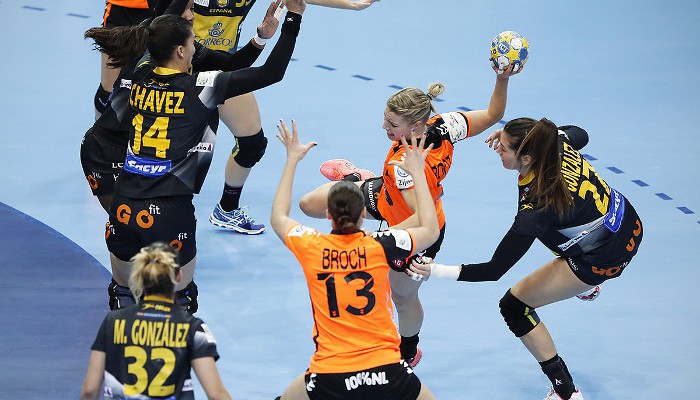 Europeo balonmano femenino: Holanda – Dinamarca y Noruega – Francia en semifinales