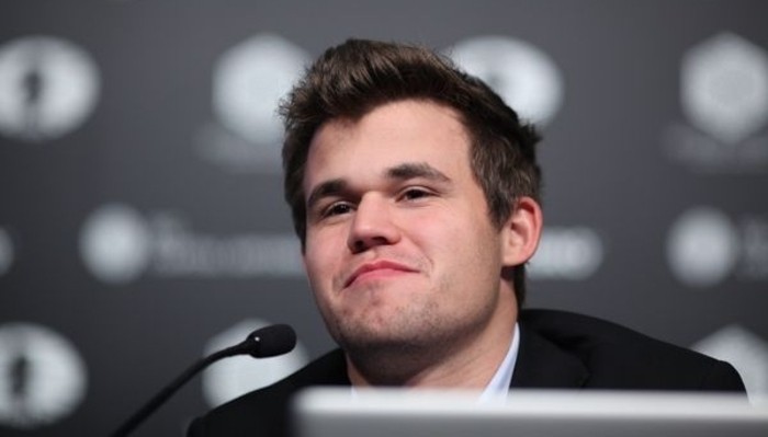 Magnus Carlsen repite por tercera vez como campeón del mundo de ajedrez