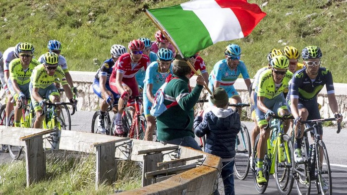 Los 22 equipos que correrán el Giro de Italia 2017