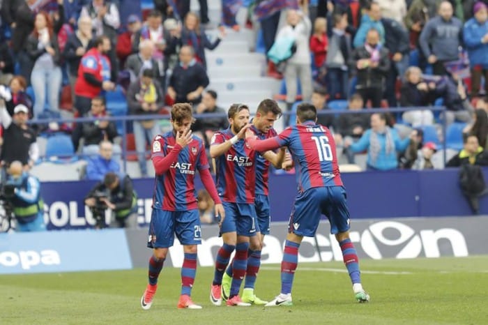 El Levante premia la fidelidad de sus socios