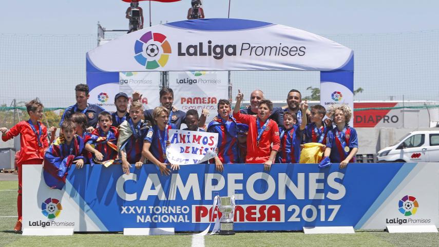 El Barcelona gana la edición de 2017 del torneo alevín La Liga Promises