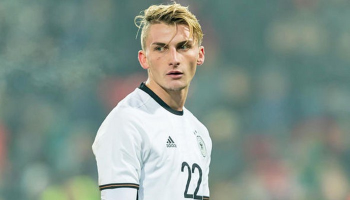 Philip es un joven alemán recién fichado por el Borussia