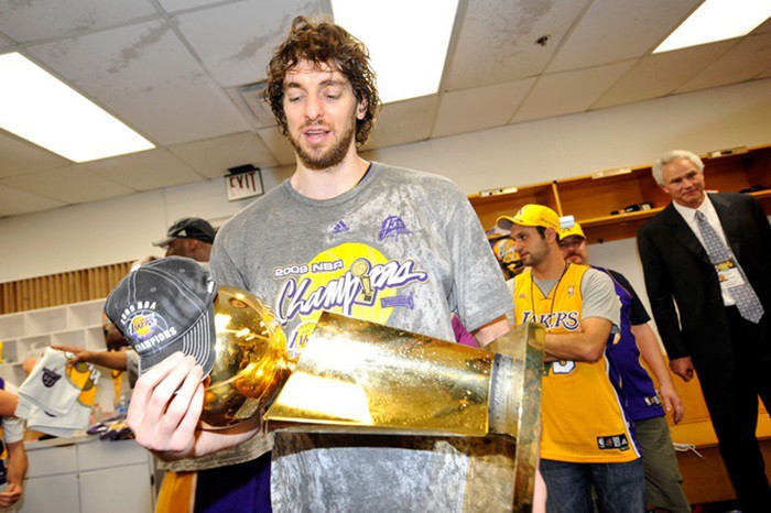 Tal día como hoy… Pau Gasol consigue su primer anillo de la NBA