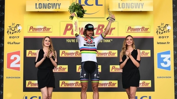 Peter Sagan ha sido expulsado del Tour de Francia 2017