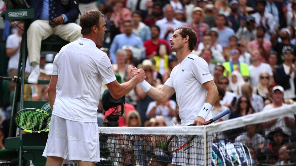 Querrey elimina a Murray, campeón defensor de Wimbledon