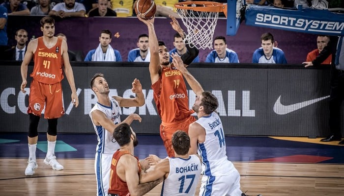 España ganó con claridad a la República Checa en el Eurobasket 2017
