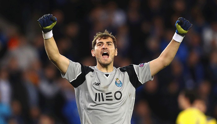 Iker Casillas gana el premio Golden Foot 2017