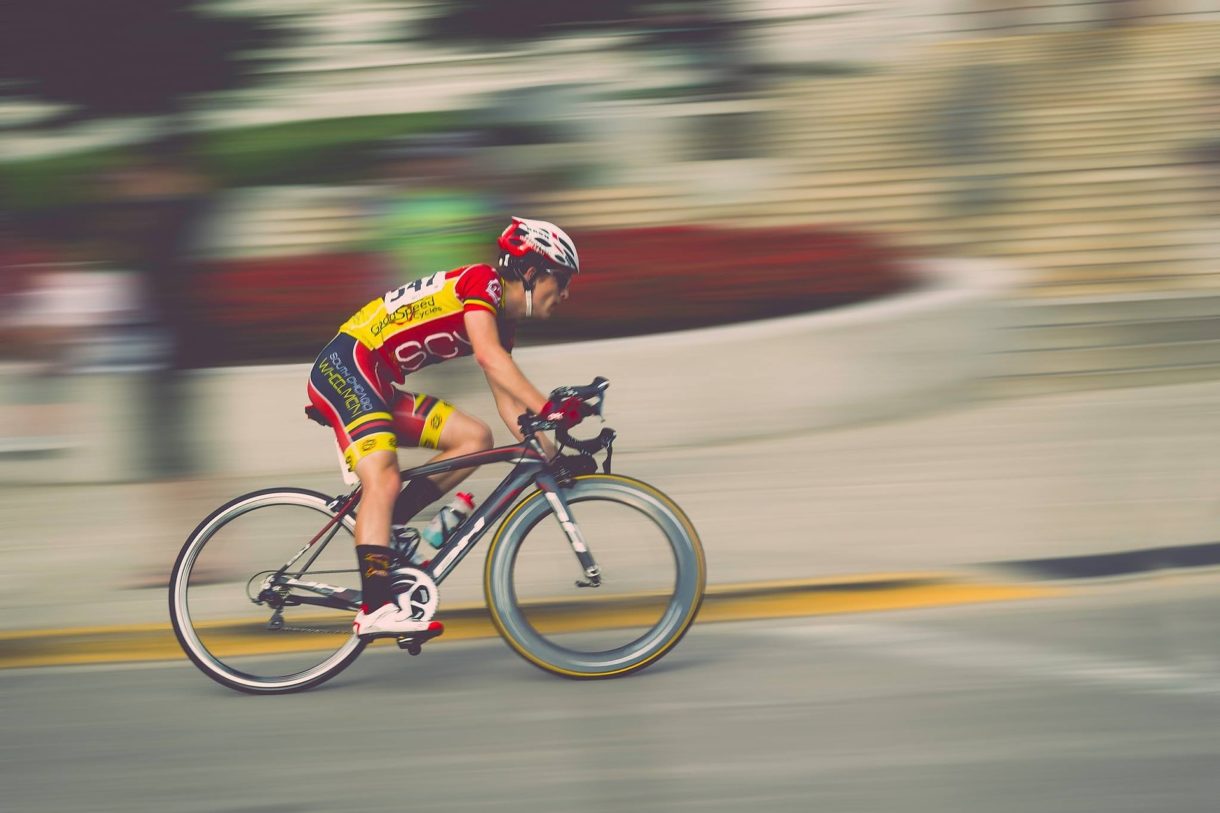 Cómo elegir una buena equipación para la bicicleta