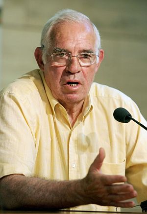 Luis Aragonés: «¿Cómo va a ganar España la Eurocopa?»