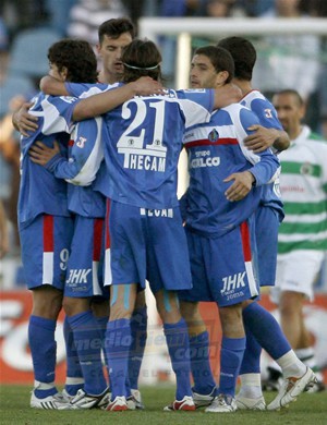 Getafe y Racing a hacer historia