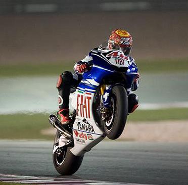 Jorge Lorenzo consigue la pole en MotoGP en el circuíto de Qatar