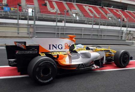 Alonso estrena mejoras aerodinámicas en los entrenamientos de Montmeló