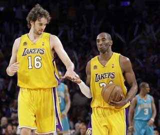 Primera derrota de los Lakers