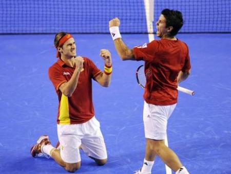 Copa Davis: España gana el dobles y aventaja a Argentina por 2-1