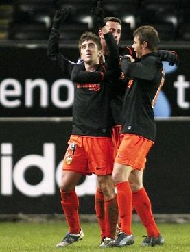 Copa de la Uefa: Valencia, Deportivo y Racing cosechan buenos resultados