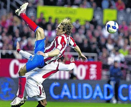 El Sevilla vence al Atlético de Madrid «in extremis»