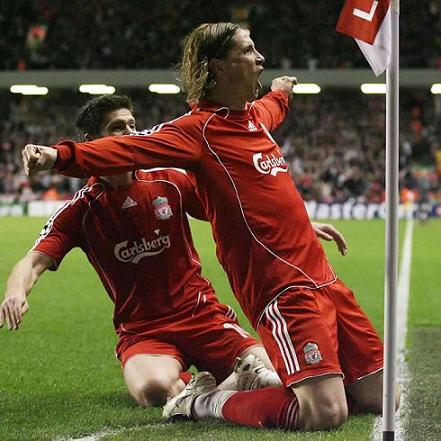 Dos goles de Fernando Torres dan al Liverpool la victoria frente al Chelsea