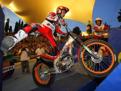 Toni Bou campeón del mundo Indoor