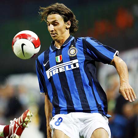 Ibrahimovic hizo doblete con el Inter