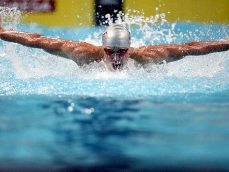 Rafa Muñoz bate el record de Europa de los 100 metros mariposa